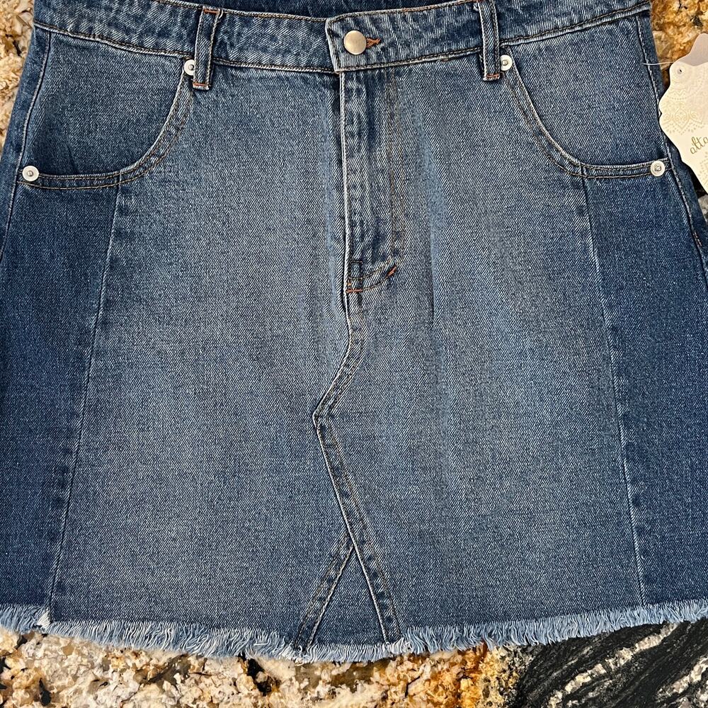 NWT Altar'd State Blue Two-Tone Jean/Denim Mini Skirt - SIZE M - Picture 5 of 10